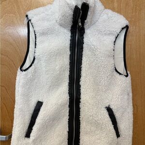 Abercrombie Teddy Vest